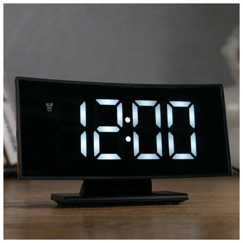 Часы-будильник электронные с календарем и термометром, 17 х 9 х 4 см, от USB, 3 AAA 4149589